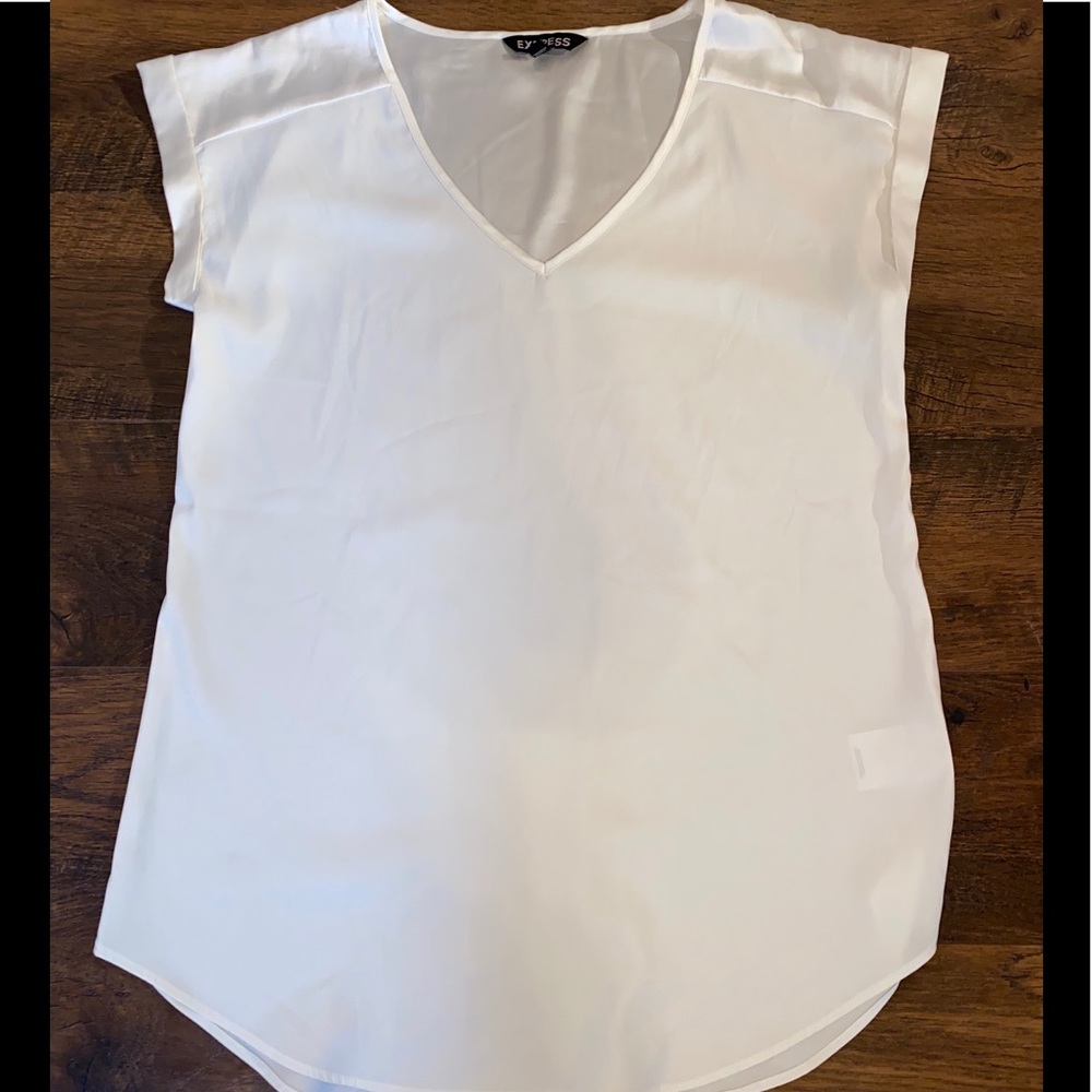 Make Offer*Express Cream V-Neck Roll Cuff Blouse S